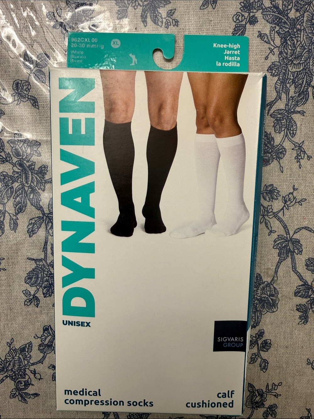 Dynaven unisex 20-30 mmHg Knee-High Compression Socks White XL 962CXL00